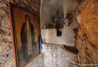 Mormântul Sfântului Nil Izvorâtorul de mir