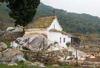 Bisericuța clădită într-o zi, de la Marea Lavră – Athos