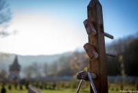 (Audio) „A ierta înseamnă a mărturisi că eu cred că Dumnezeu a avut un rost în greșeala care mi s-a făcut” – Arhim. Nichifor Horia