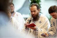 (Audio) Părintele Iosif de la Mănăstirea Putna – Slavă la Vecernia închinată Sfântului Ierarh Dionisie Areopagitul