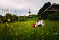 soți în costum popular