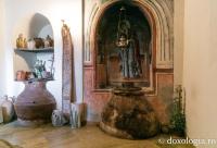 Locul unde Maica Domnului a înmulțit uleiul la Mănăstirea Pantocrator