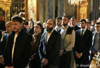 Studenții teologi ieșeni, participând la Sfânta Liturghie / Foto: Flavius Popa