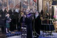 Denia celor 12 evanghelii la Mănăstirea Frumoasa din Iași