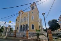 Catedrala Mitropolitană din Chios – locul unde a fost hirotonit diacon Sfântul Ierarh Nectarie