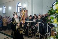 Binecuvântare arhierească la Parohia Boiștea: IPS Teofan a săvârșit Sfânta Liturghie și a sfințit noul ansamblu parohial