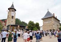 (Video) Slujbă arhierească la hramul orașului Piatra Neamț - Biserica „Sfântul Ioan Domnesc”