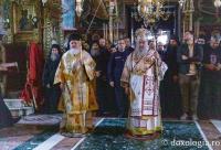 Delegație Patriarhiei Române, prezentă la Mănăstirea Vatoped, la prima sărbătorire a Aflării moaștelor Sfântului Dionisie de la Colciu