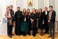 Chipurile generozității: prima întâlnire a Oamenilor de Ajutor la Iași