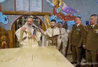(Video) Capela militară din Piatra Neamț, resfințită de IPS Teofan