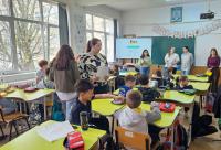 Viitorii asistenți sociali de la Facultatea de Teologie Ortodoxă „Sfântul Dumitru Stăniloae” marchează cu succes debutul în activități educaționale