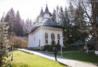 (Foto) Mănăstirea Durău, în așteptarea proclamării locale a canonizării Sfintei Mavra