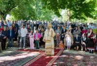 „Viața sfinților ne îndeamnă să ne încredințăm Domnului”, a transmis PS Nichifor Botoșăneanul credincioșilor veniți la hramul Mănăstirii Bucium