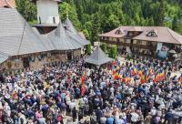 Numeroși pelerini l-au pomenit pe Părintele Iustin Pârvu la 13 ani de la trecerea sa la Domnul