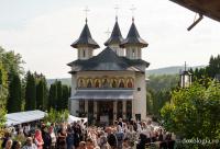 (Video) Sobor de ierarhi la sărbătoarea Sfintei Teodora de la Sihla, hramul Mănăstirii Sihăstria