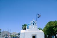 Pași de pelerin la Biserica „Sfântul Nicolae Thalassitis” din Paros, Grecia