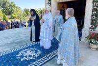 IPS Teofan a slujit la hramul Mănăstirii Zosin, de sărbătoarea Adormirii Maicii Domnului