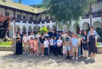O vară cu amintiri frumoase pentru familiile cu mulți copii din Arhiepiscopia Iașilor