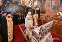 Patriarhul Daniel a sfințit racla Sfintelor Cuvioase Olimpiada, Nazaria și Elisabeta de la Văratec