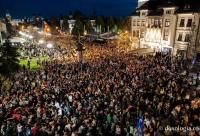 Mii de suflete, în rugăciune, pe cale cu sfinții. Sfânta Parascheva și Sfântul Paisie au binecuvântat Capitala Moldovei