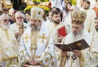 Biserica „Sfinții Împărați Constantin și Elena” - Galata din Iași a primit veșmântul sfințirii