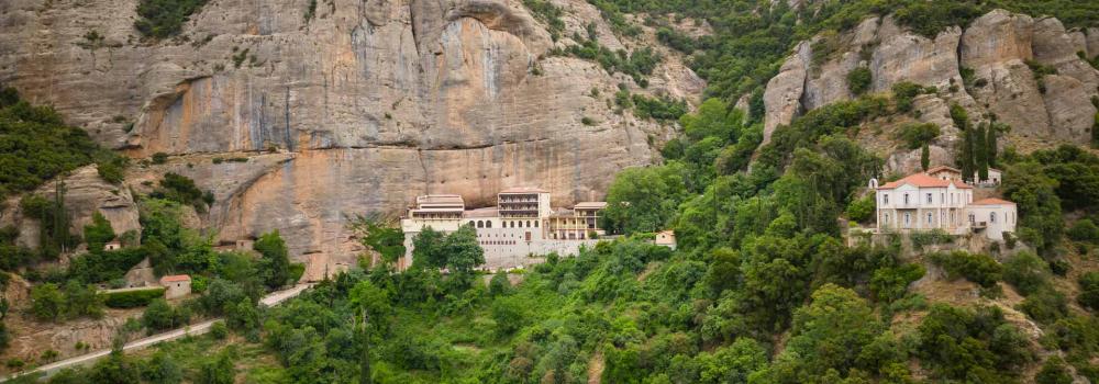 Mănăstirea Mega Spileo („Marea Peșteră”) – Grecia