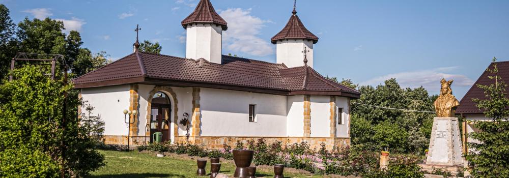 Mănăstirea „Nașterea Sfântului Ioan Botezătorul” Ivănești – Vaslui