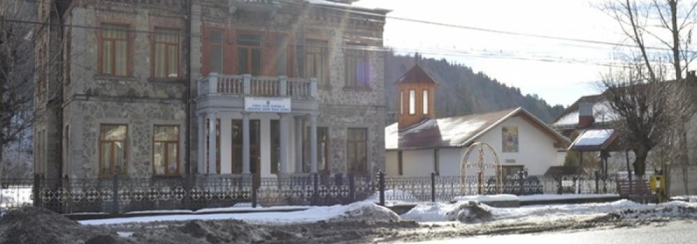 Mănăstirea „Sfânta Treime” Bușteni