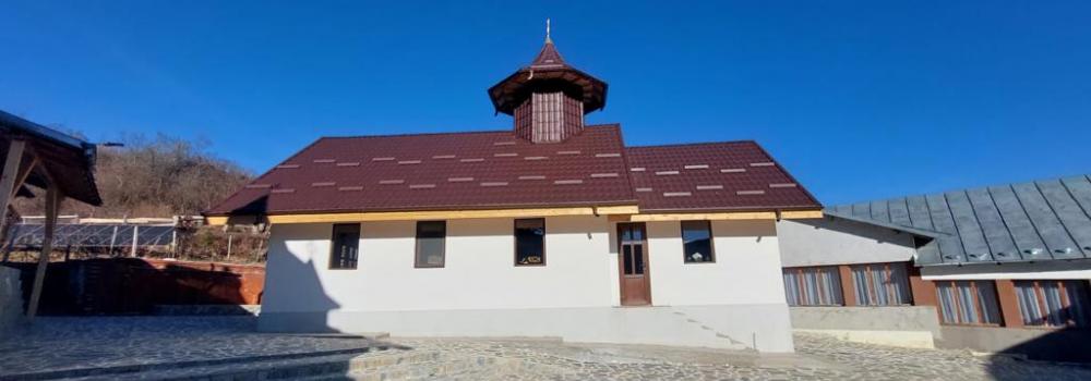 Schitul „Sfântul Ierarh Modest” Cotenești