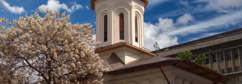 Biserica „Sfântul Ierarh Nicolae” – Dintr-o Zi din București