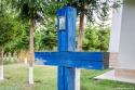 cruce din lemn vopsită albastru