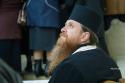 „Cine mă va despărți de dragostea lui Hristos?” / Foto: Ștefan Cojocariu preot călugăr privind în sus