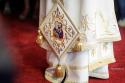 Ce cântări se cântă la îmbrăcarea arhiereului la începutul Sfintei Liturghii? / Foto: Oana Nechifor Ce cântări se cântă la îmbrăcarea arhiereului la începutul Sfintei Liturghii?