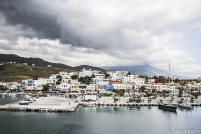 (Foto) Pași de pelerini spre Icoana făcătoare de minuni a Maicii Domnului din Insula Tinos – Grecia