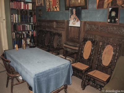 Biroul și casa Părintelui Sofronie Saharov de la Mănăstirea Essex, Anglia