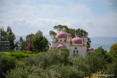 Biserica „Sfinții Apostoli Petru și Pavel” din Capernaum / Foto: Pr. Silviu Cluci Biserica „Sfinții Apostoli Petru și Pavel” din Capernaum