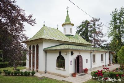 (Foto) Mănăstirea de pe Colina Bucium a Iașului