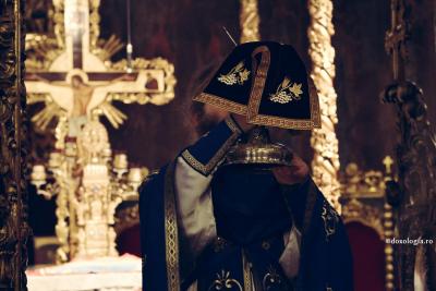 Foto: Oana Nechifor (Video) „Prin ce se lecuiește sângele otrăvit? Prin alt sânge, prin Sângele lui Hristos!”