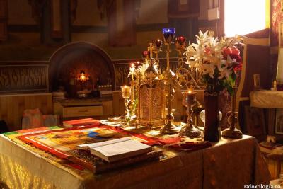 (Video): Mărturie a Pr. Macarie Simonopetritul  despre Pr. Efrem Katunakiotul : „Vedea îngeri în timpul Sfintei Liturghii”