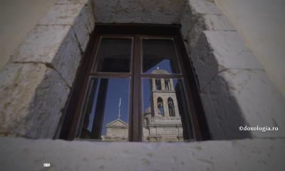 (Video) Pași de pelerin la Mănăstirea Gonia din Creta, Grecia