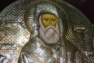 Acatistul Sfântului Ierarh Nectarie din Eghi­na