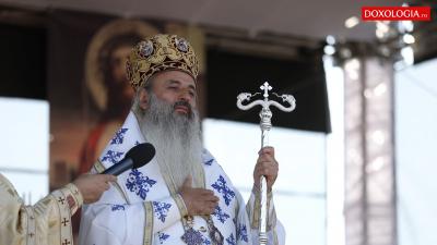 (Video) „Crucea vieții implică jertfă, dăruire și dragoste” – IPS Teofan