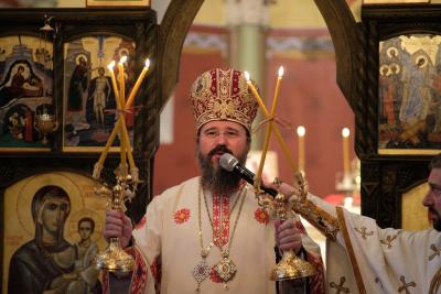 Foto: facebook.com/Episcopia Europei de Nord (Video) PS Macarie: „Cum poți aduce, iubite tată și iubită mamă, lumină și bucurie în sufletul copilului tău?”