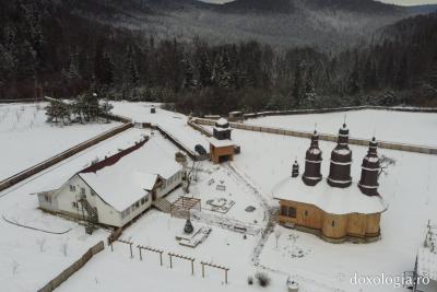 (Foto) Schitul Pocrov – ctitoria Sfântului Pahomie de la Gledin