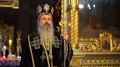 (Video) „Viața cea adevărată se arată prin Sfânta și Dumnezeiasca Împărtășanie” – IPS Teofan