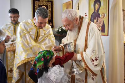 (Video) „După modelul Sfântului Iustin Martirul și Filosoful, să fim și noi mărturisitori pentru Hristos” – IPS Andrei