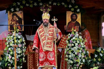 (Video) PS Nichifor Botoșăneanul: „Semnul Sfintei Cruci devine armă de biruință și semn de vindecare”