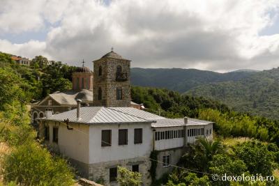(Foto) Popas duhovnicesc la Schitul „Buna Vestire” (al Mănăstirii Xenofont) – Athos