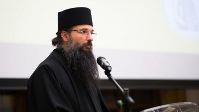 (Video) „Vrei să fii cu mine sau cu Dumnezeu?&quot; – Pr. Teofan Popescu