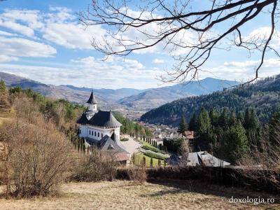 (Foto) Mănăstirea Pângărați în ajun de Buna Vestire